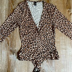 Windsor Cheetah print bodysuit 🐆